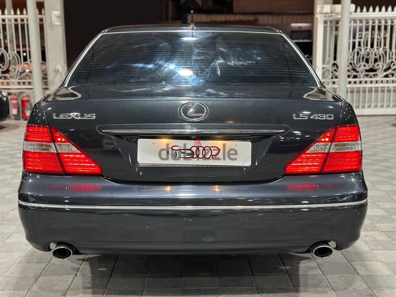 Lexus LS-Series 2005 9