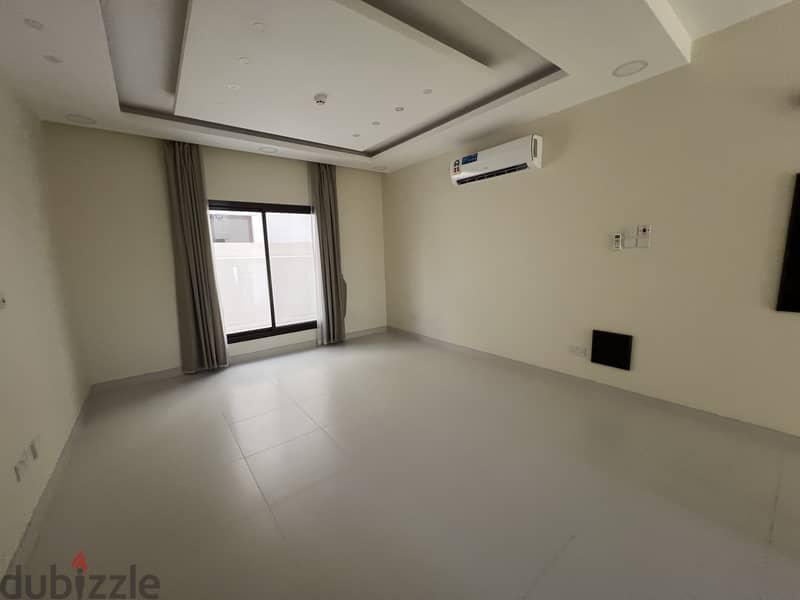 Great Price/New Spacious 3 bdr Villa in Janabiya 2