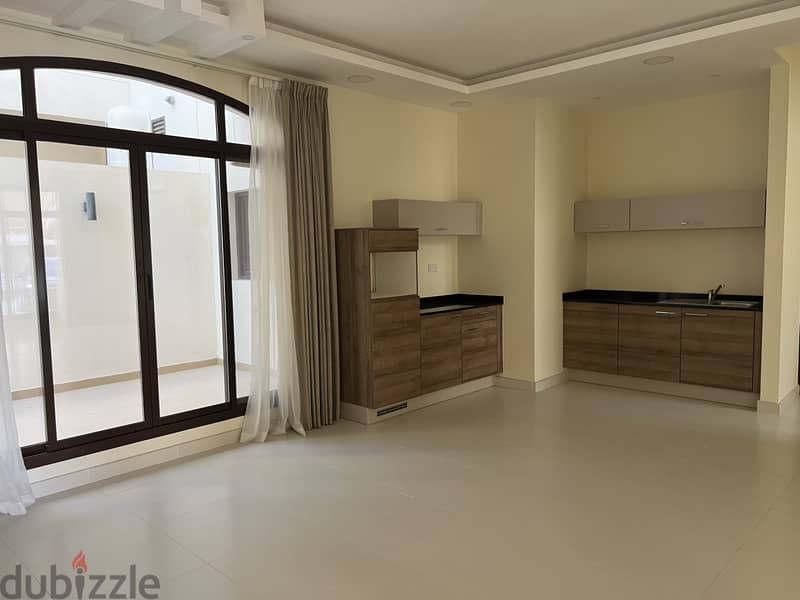 Great Price/New Spacious 3 bdr Villa in Janabiya 6