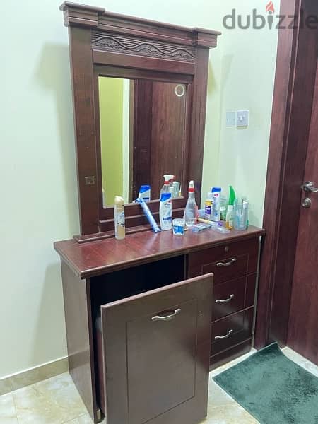 wardrobe and dressing table for sale 2