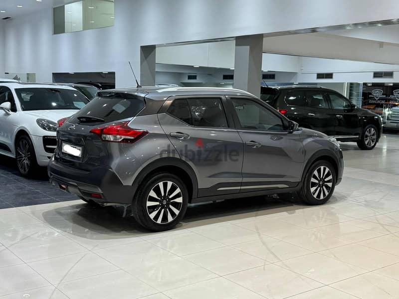 Nissan Kicks 2020 grey 5