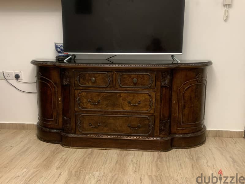 Strong antique TV unit stand for sale for 28 bd. Call:39219717 3