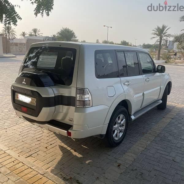 Mitsubishi Pajero 2018 1