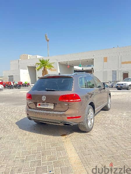 Volkswagen Touareg V6 2012 Full Option Clean Condition 4