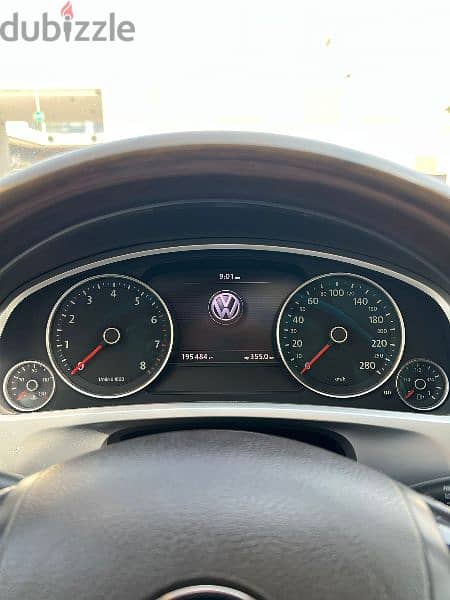 Volkswagen Touareg V6 2012 Full Option Clean Condition 8