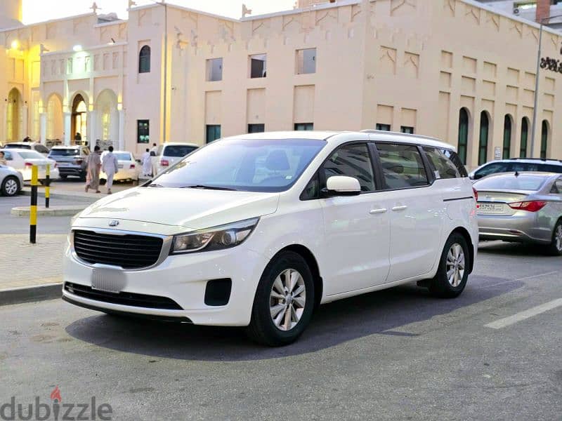 Kia Carnival 2016 V6 3.3L 8 Seater Single Owned Van Type car For Sale 2