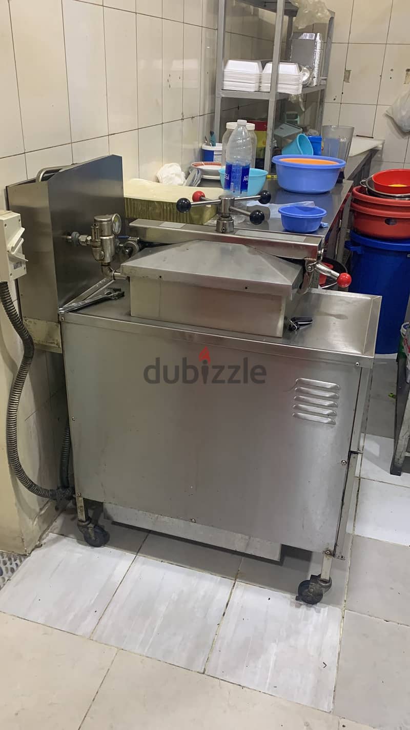 Urgent sell broasted machine 2