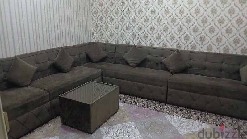 Neat and clean sofa Nothing broken or teared negotiable 1