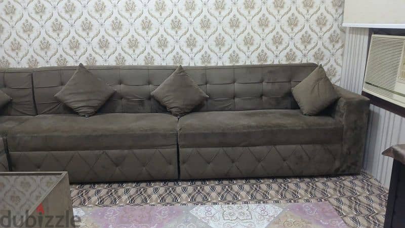 Neat and clean sofa Nothing broken or teared negotiable 2