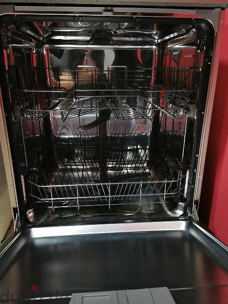 Used Whirlpool Dishwasher 1