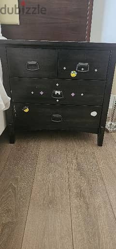 Side Drawers