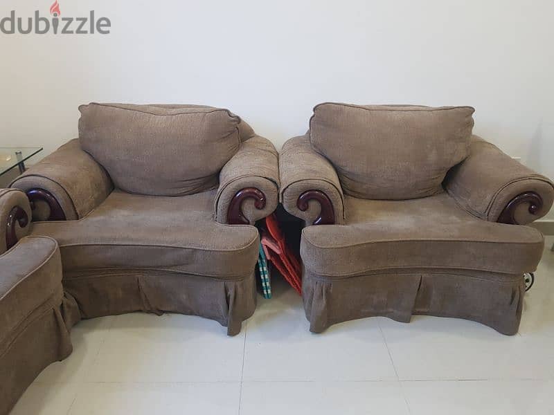 5 seater sofa good condition 1