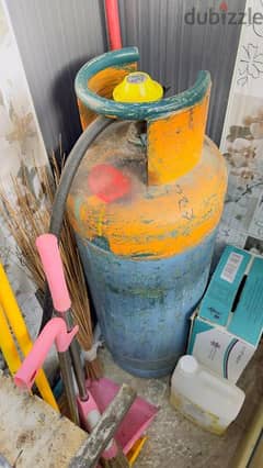 Gas cylinder 0