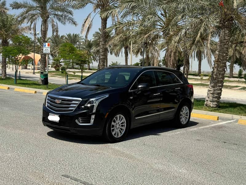 Cadillac XT5 2018 black 1