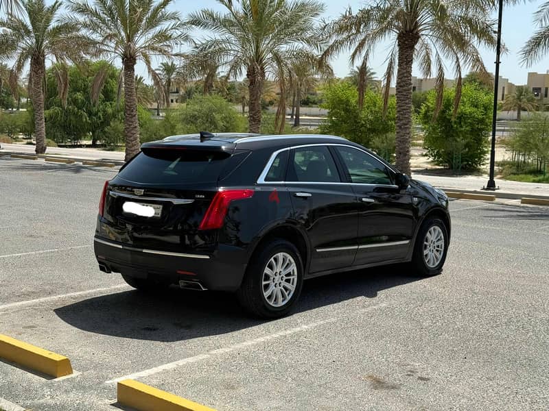 Cadillac XT5 2018 black 6