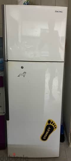 Hitachi 225liter fridge for sale