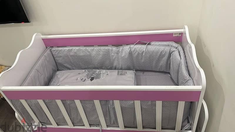 Pink baby bed 4