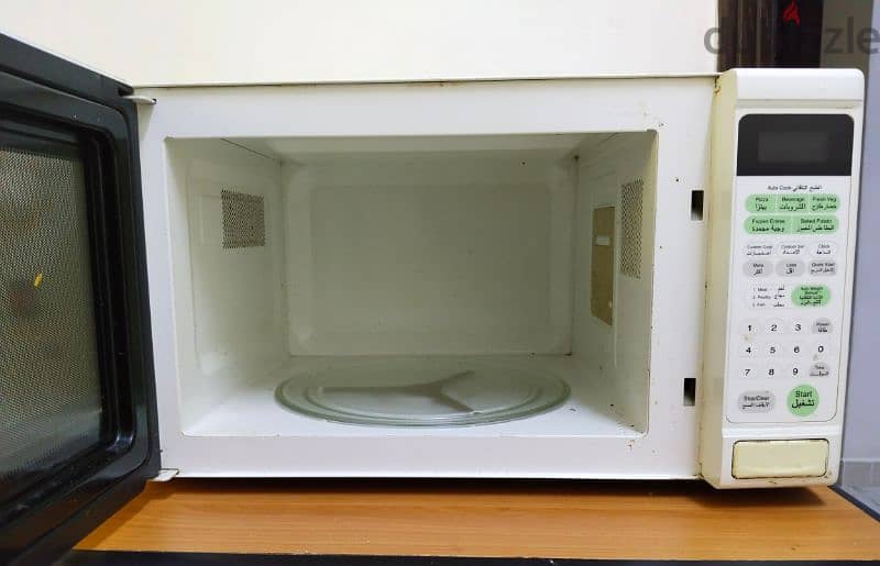 microwave oven 1