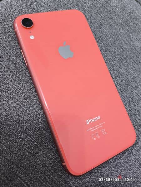 128gb IPhone XR Mint Condition 7