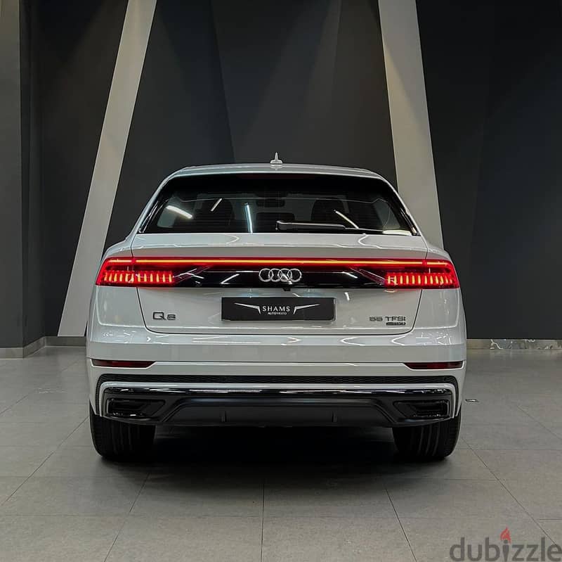 Audi Q8 2021 1