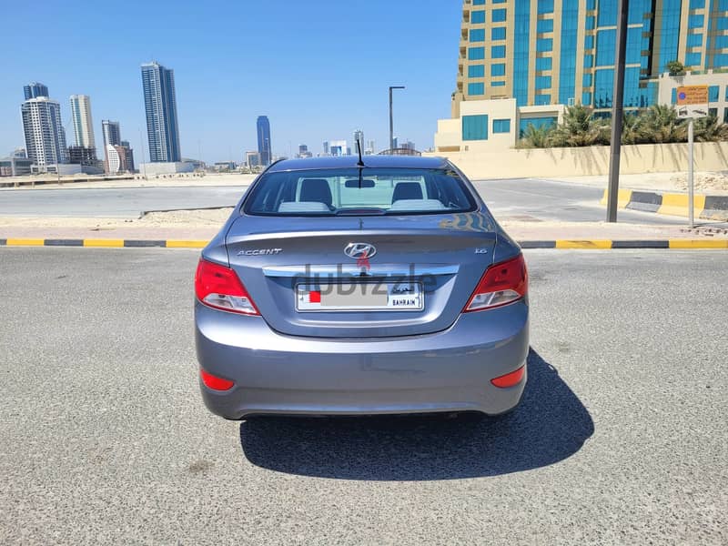 Hyundai Accent 2017-with Sunroof 1