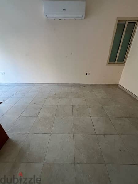 shop  in Galali for rent محل ميزانين في قلالي جديد للايحاز 2