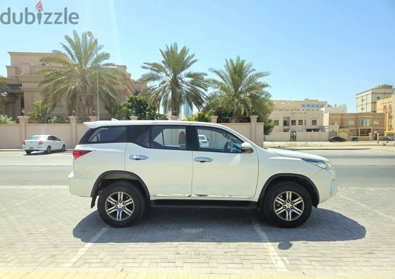 TOYOTA FORTUNER 2019 EXCELLENT CONDITION 7 SEATER SUV 7