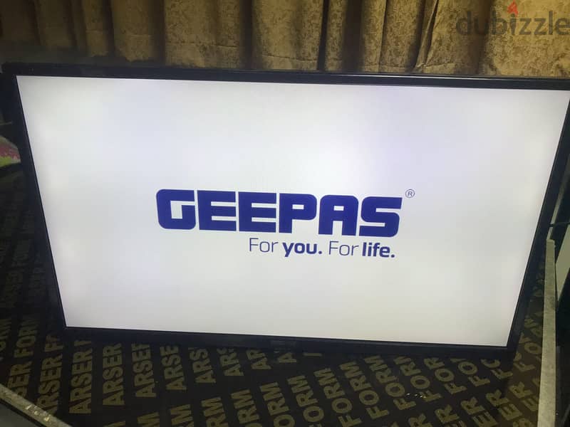 GEEPAS 32" SMART TV FOR SALE (PHONE) 66342331 1