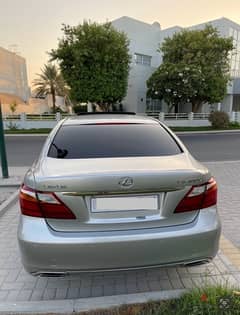 Lexus LS 460L 2010