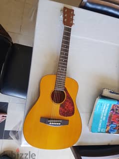 Yamaha FG Junior Guitar 0