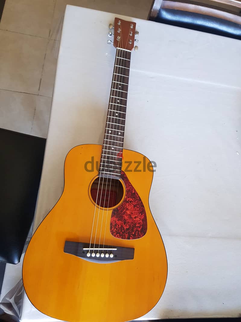 Yamaha FG Junior Guitar 1