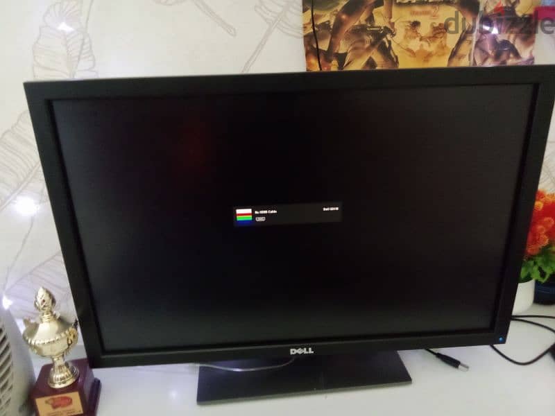 monitor 24 inch 0