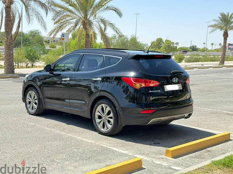 Hyundai Santa Fe 2014 black 5