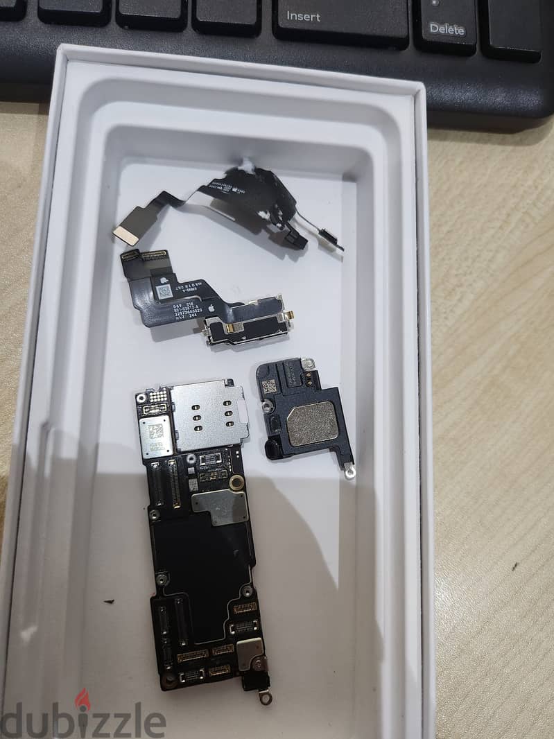 iPhone spare parts, mothwerboard, LCd , Camera. . . . 1