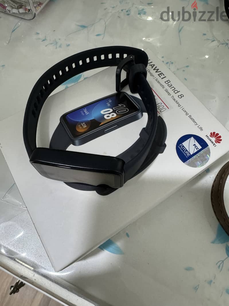 Brand new Huawei Band 8 watcg 4