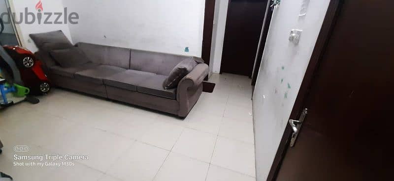 60/ Month, sharing flat for rent without ewa , couples or ladies 2