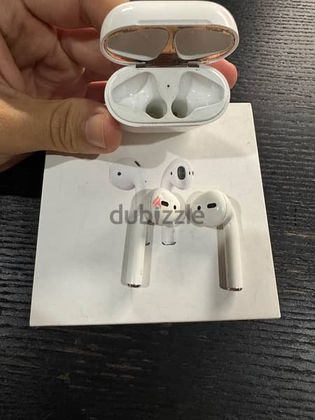 Apple Air Pods Original 2nd Generation  Perfect Condition 3