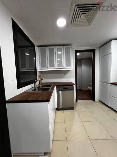 3 BR with maids room for sale in meena 7- direct owner 9