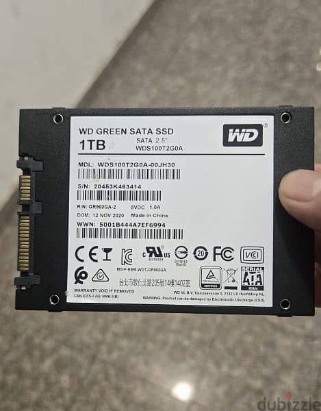 Western Digital SSD 1TB Green with games installed 1