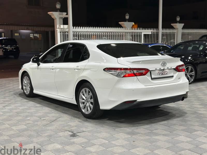 Toyota Camry 2018 8