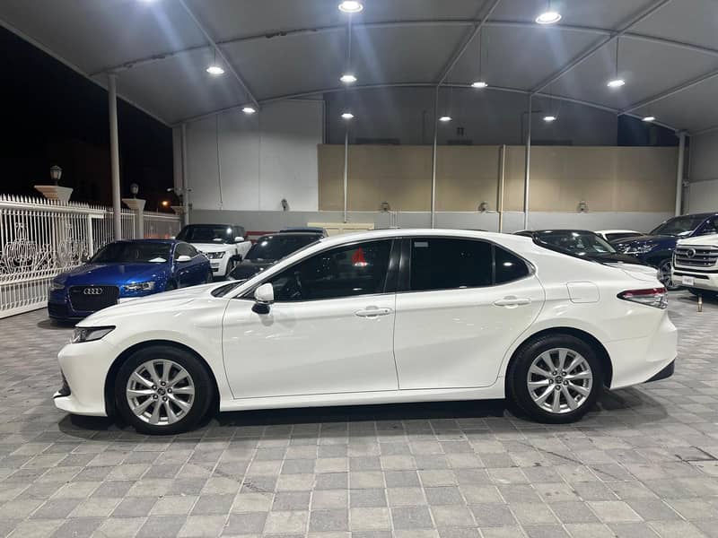 Toyota Camry 2018 12