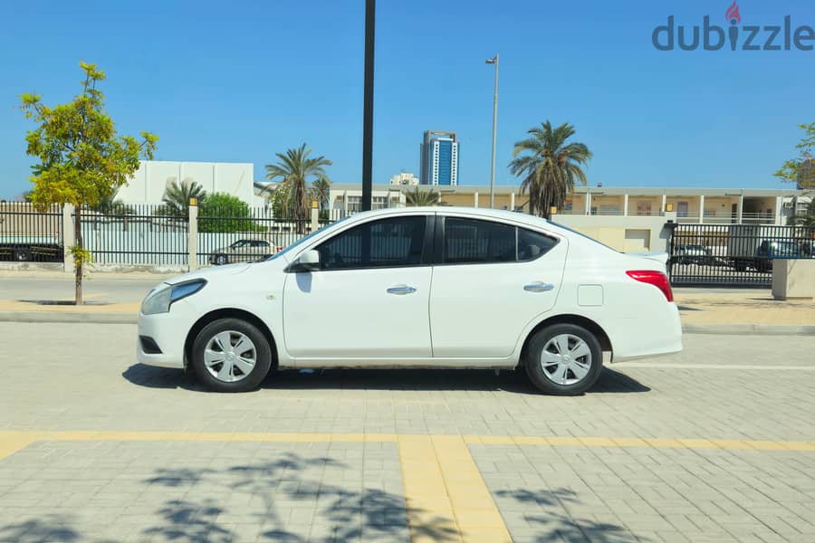 Nissan Sunny 2018 1