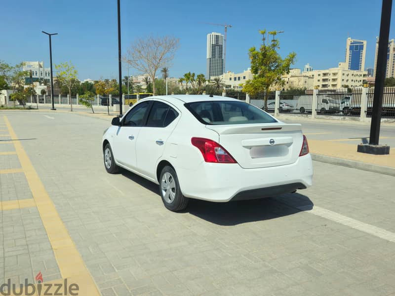 Nissan Sunny 2018 5