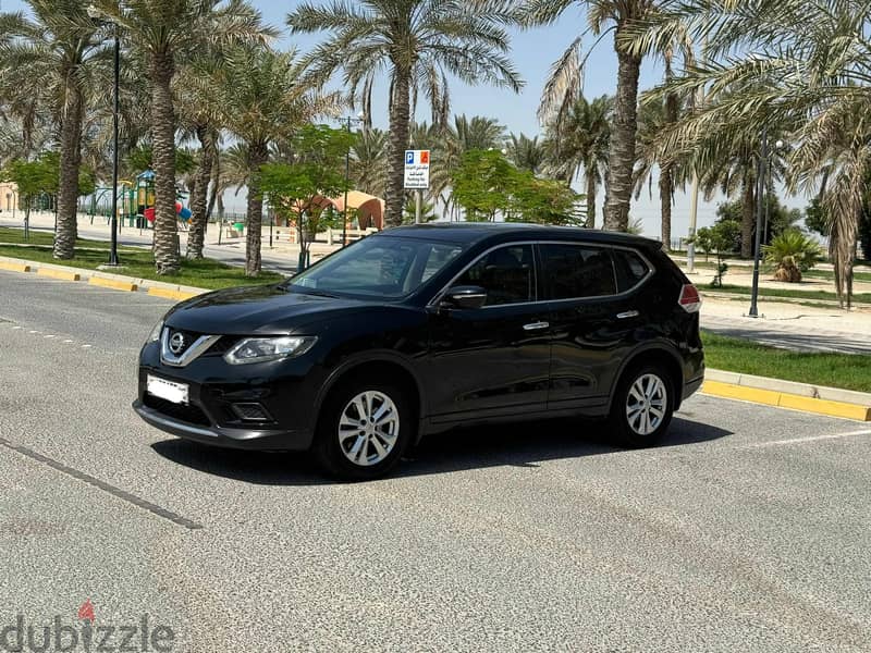 Nissan X-Trail 2015 black 1