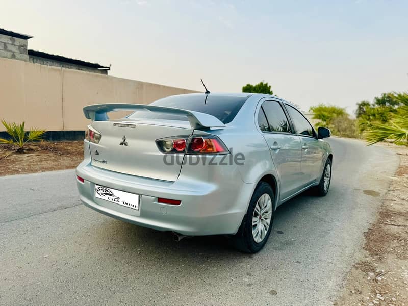 Mitsubishi Lancer 2015 EX بيع سريع 3