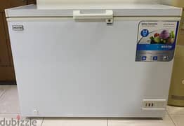 Westin Chest Freezer for 54 للبيع فريزر ب