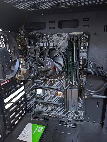 selling i7 9700k with motherboard (as rock Z390 Phantom Gaming 4IB) 5