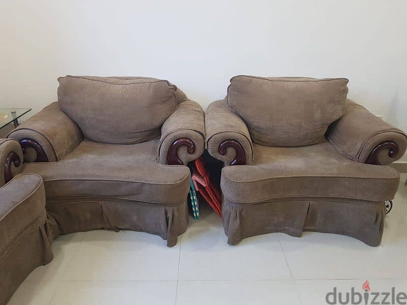 5 seater sofa good condition 5