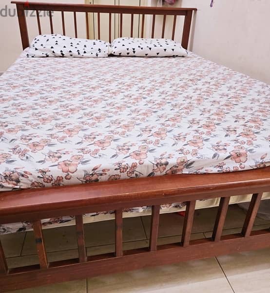 Bed and mattress for sale . 2