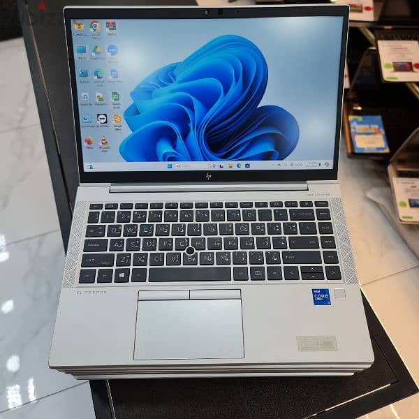 Hp EliteBook 840 G8
Core i5-11th Gen 1